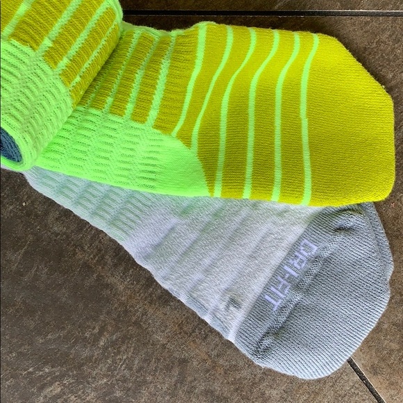 NIKE EVERYDAY MAX CUSHIONED LOW 3 pairs socks set - Picture 14 of 16